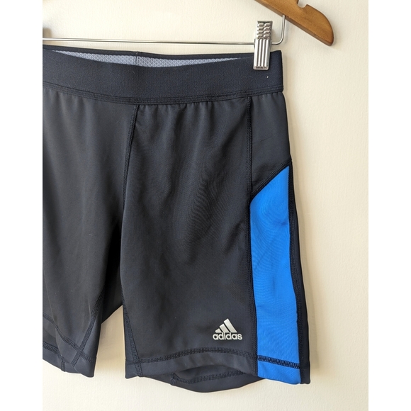 Adidas Techfit shorts - Picture 3 of 4